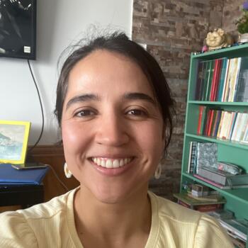 Babysitter in Port Montt: Camila