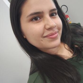 Babysitter in Fortaleza: Tayla