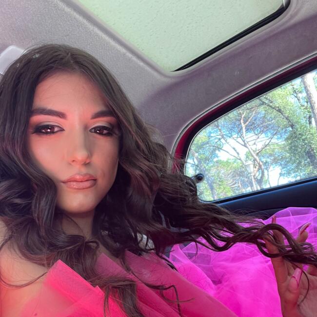 Babysitter a Casoria: Rebecca