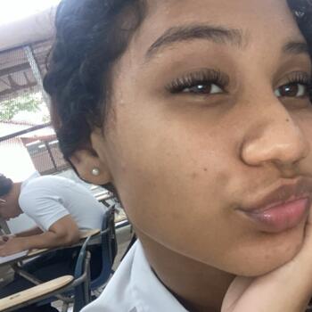 Babysitter in Panama City: Karina