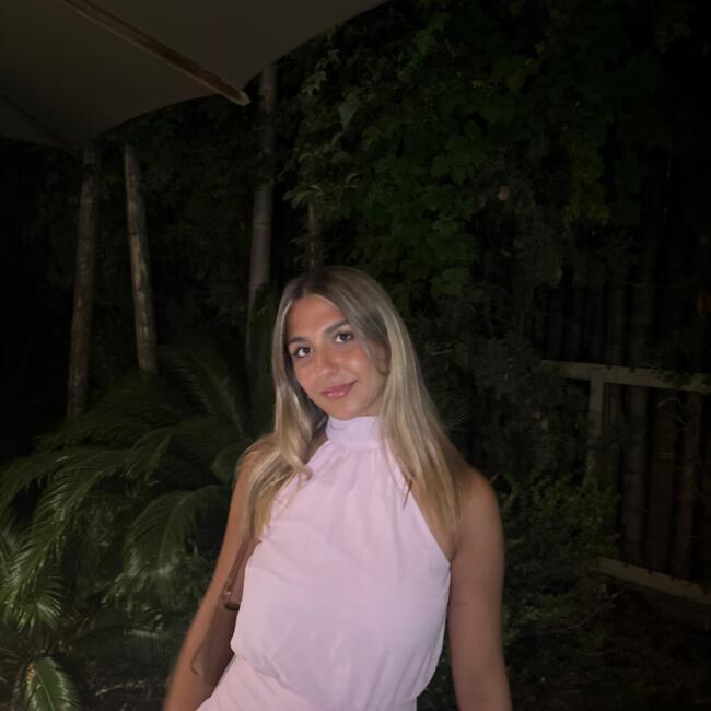 Babysitter in Toulouse: Jade