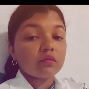 Babysitter Ananindeua: Karol