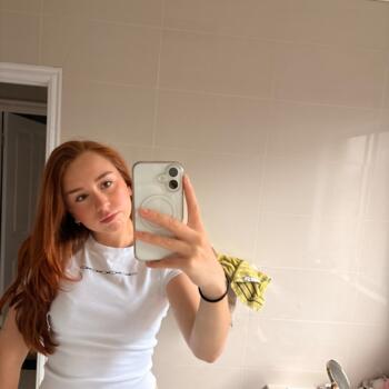 Babysitter in Melbourne: Lauren