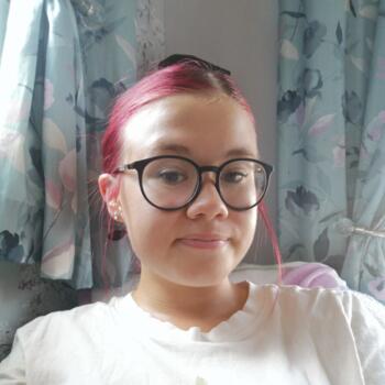 Babysitter in Crawley: Brianna