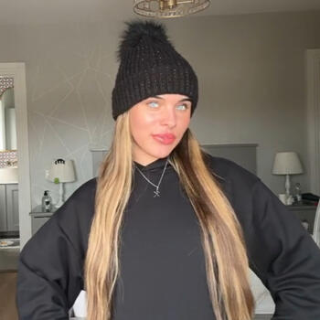 Babysitter in Dublin: Keira