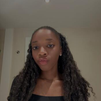 Babysitter in Kingston: Kosi