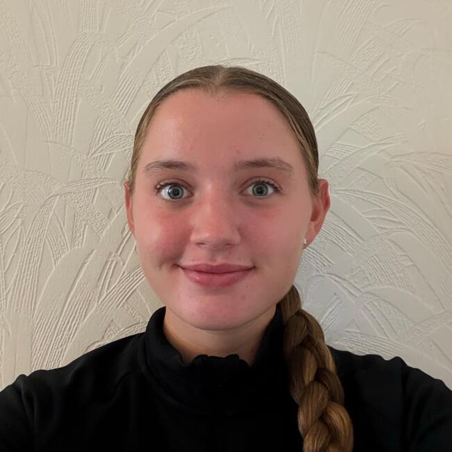 Babysitter in Whitley Bay: Phoebe