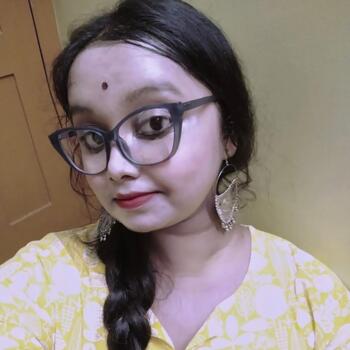 कोलकाता में बेबीसिटर: Shreya