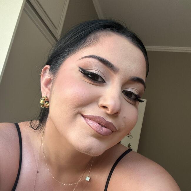 Babysitter in Demenika: Ελευθερια