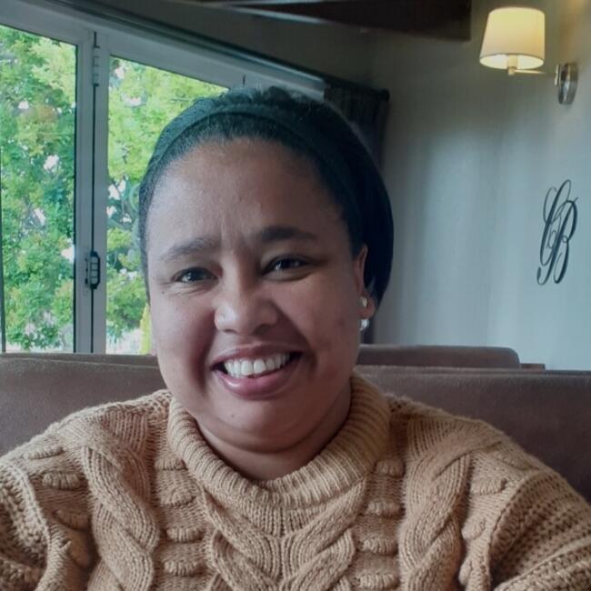 Babysitter in Strand: Laetitia