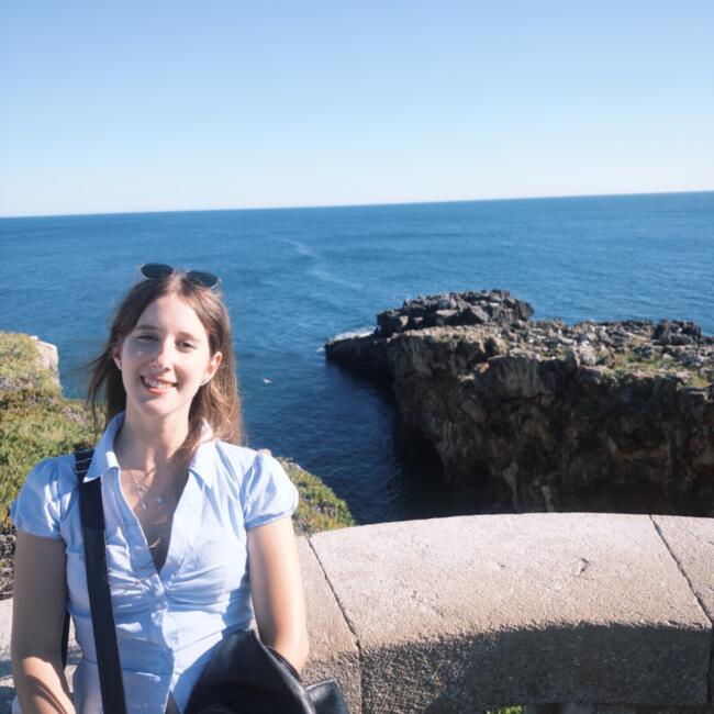 Babysitter in Porto Salvo: Sofia