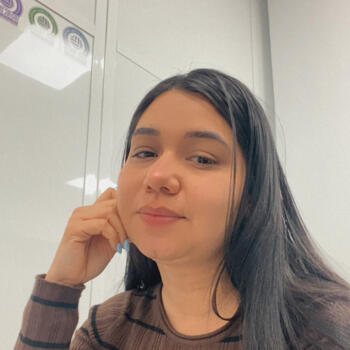 Canguro en Valladolid: Layris Paola