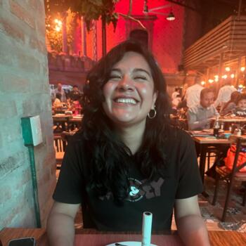 Babysitter Mexico City: Laura Robles