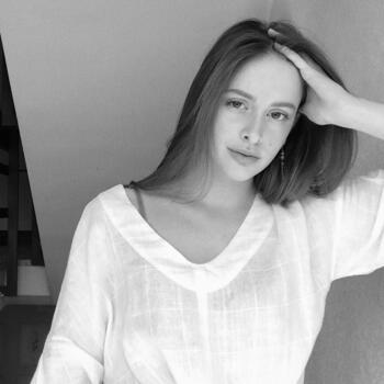 Babysitter in London: Viola