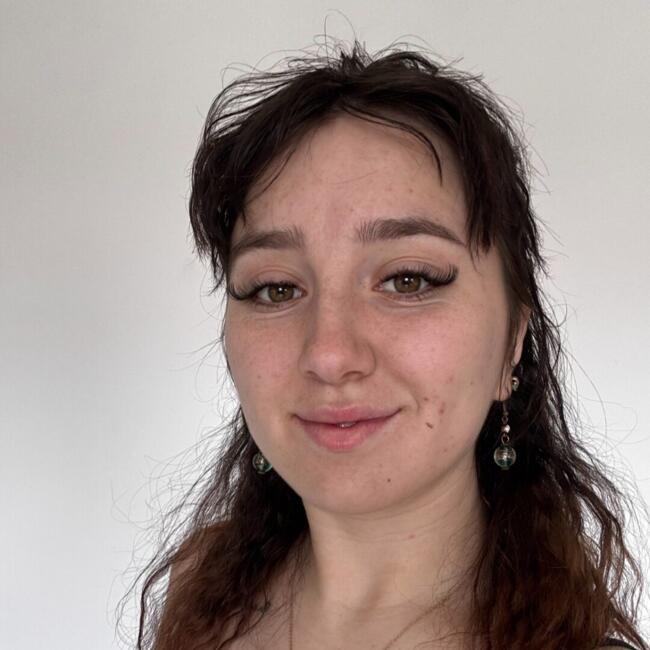 Babysitter in Boulogne-sur-Mer: Lara