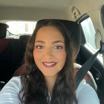 Nanny in Chiclana de la Frontera: Laura