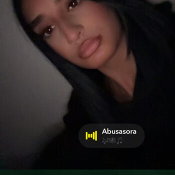 Babysitter in Le Pontet: Alliah