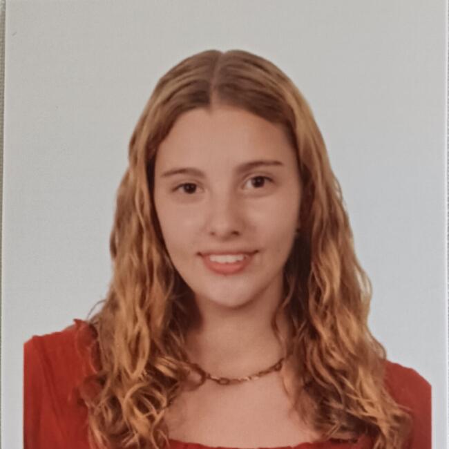 Babysitter em Amadora: Alexandra