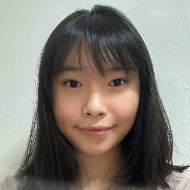 Babysitter in Singapore Island: Renee
