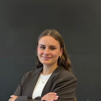 Babysitter in Bondoufle: Axelle