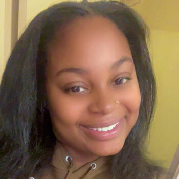 Babysitter in Villa Park (Illinois): J'Nyyah