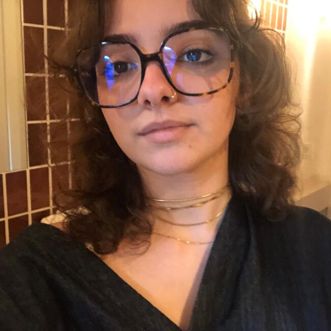 Babysitter in Saint-Estève: Emmanuelle