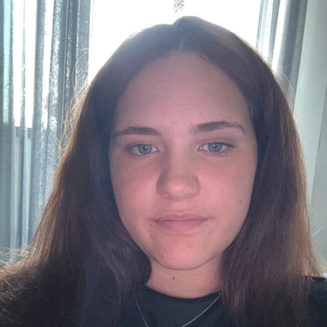 Babysitter in Hérouville-Saint-Clair: Laurane