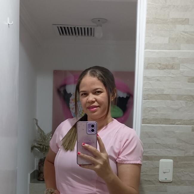 Babysitter in Cartagena: Kelis Lorena Guerra