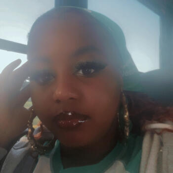 Babysitter Spring (Texas): Emoni-Neaveh