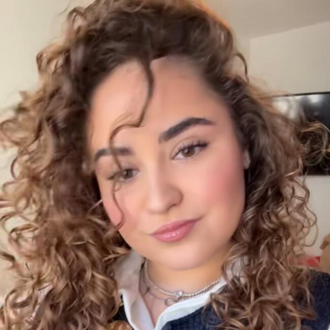 Babysitter in Saint-Quentin: Ines