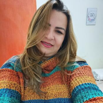 Babá em Três Rios: Ivânia