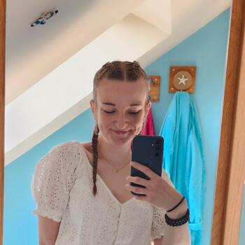 Baby-sitter Chavanod: Sarah