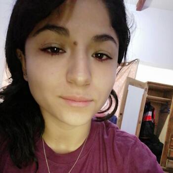 Babysitter in Moià: Yara Valeria