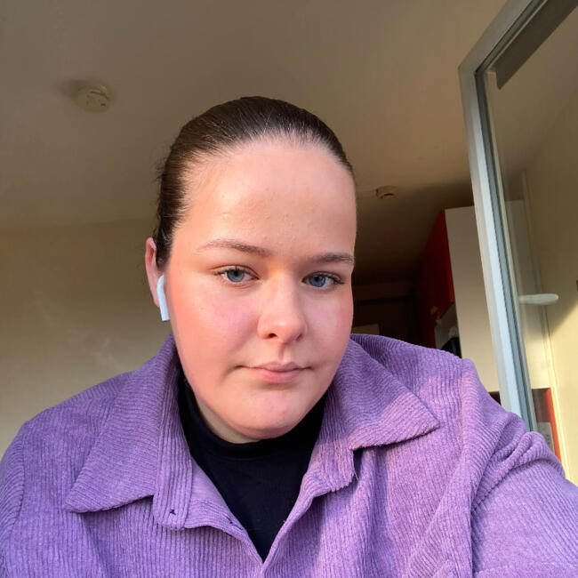 Babysitter in Annecy: Faustine