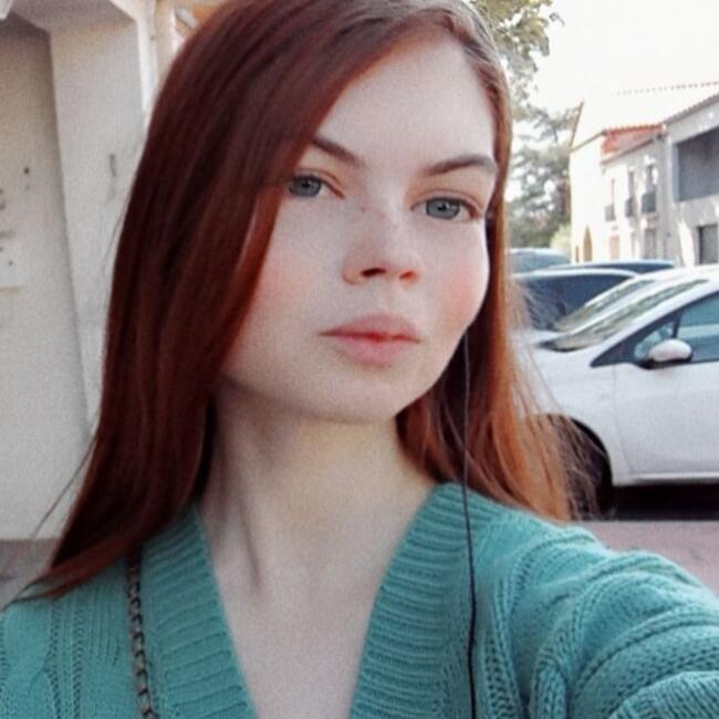 Babysitter in Espira-de-l'Agly: Alyssa