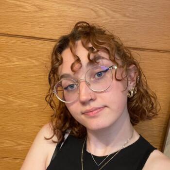 Babysitter in Moeskroen: Manuella