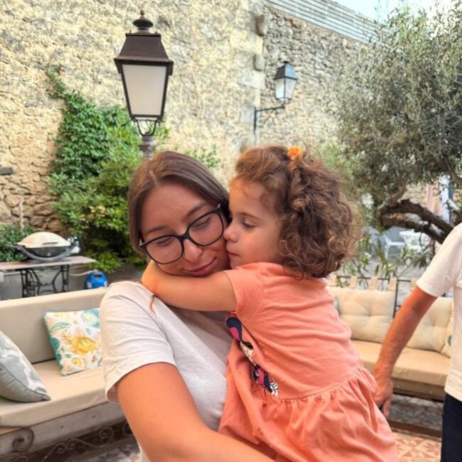 Babysitter in Poussan: Hermance