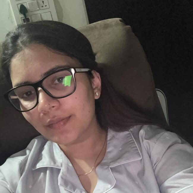 Babysitting job in Ghaziabad: MANVIE