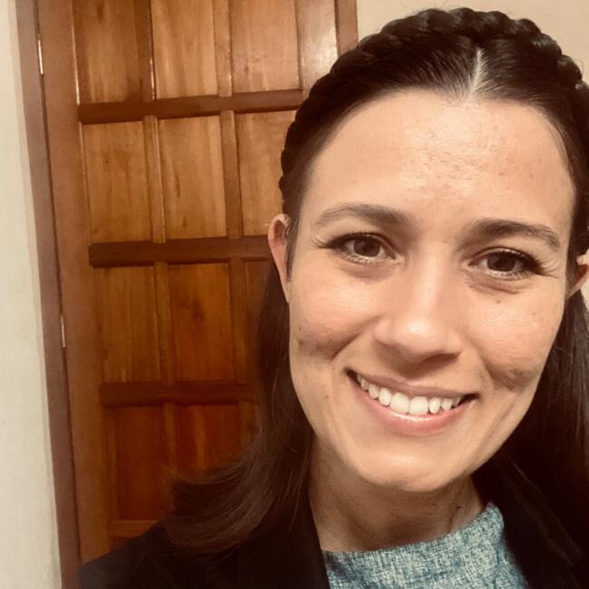 Babysitter in Pinhais: Valdriane