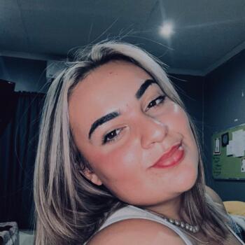 Babysitter in Brits: Marieke