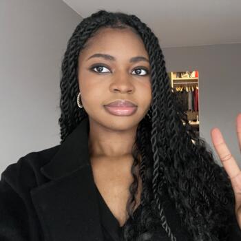 Babysitter in Manage: Mia Sarah