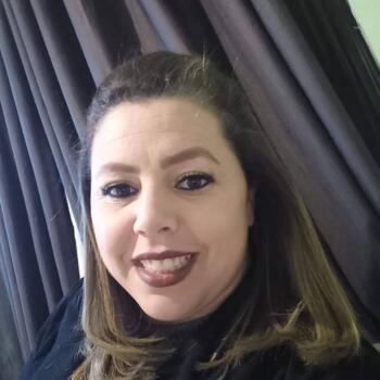 Babysitter Curitiba: DAYANE