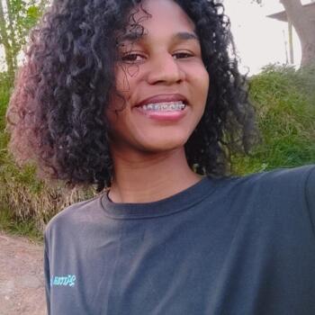 Babá em Americana: Alaini
