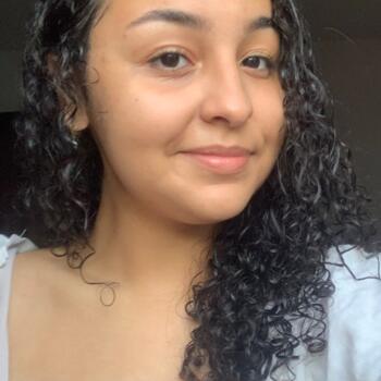 Babysitter in Timóteo: Alice