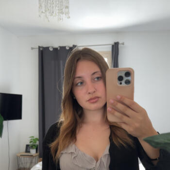 Baby-sitter Beauvoir-de-Marc: Cassandra