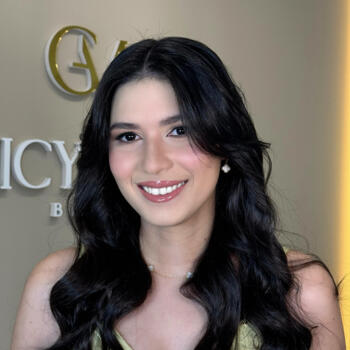 Babysitting job in Joinville: babysitting job Ivânia