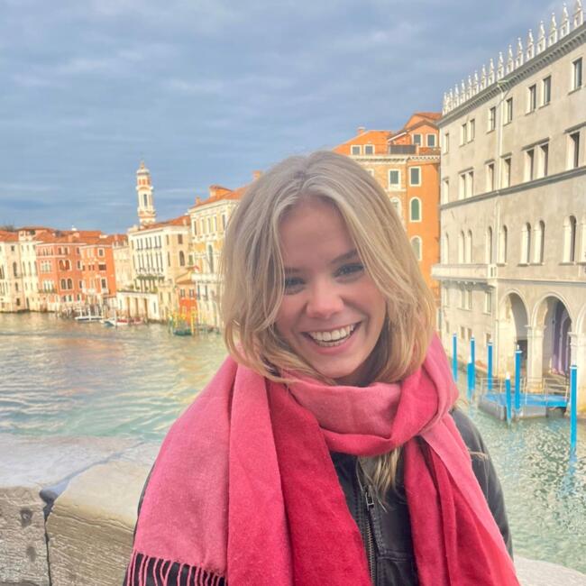 Babysitter in Maastricht: Roos