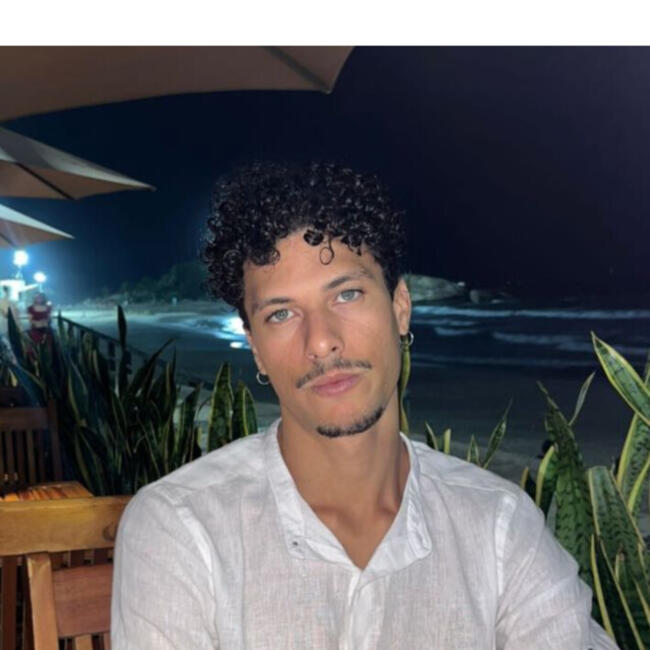 Emprego de babá em Rio de Janeiro: Renan