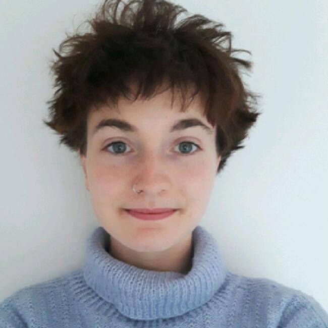 Babysitter in Grenoble: Lucie