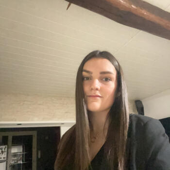 Babysitter in Chaillé-les-Marais: Laura